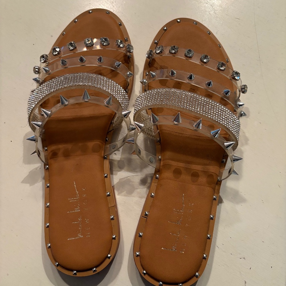 Brand new Nicole Miller size 8 sandal